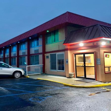 Red Carpet Inn & Suites Lima -Listing Partner Eksteriør bilde