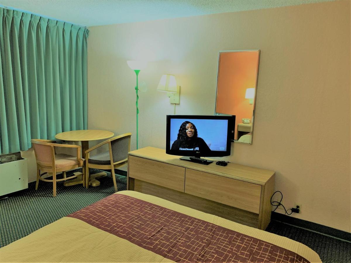 Red Carpet Inn & Suites Lima -Listing Partner Eksteriør bilde