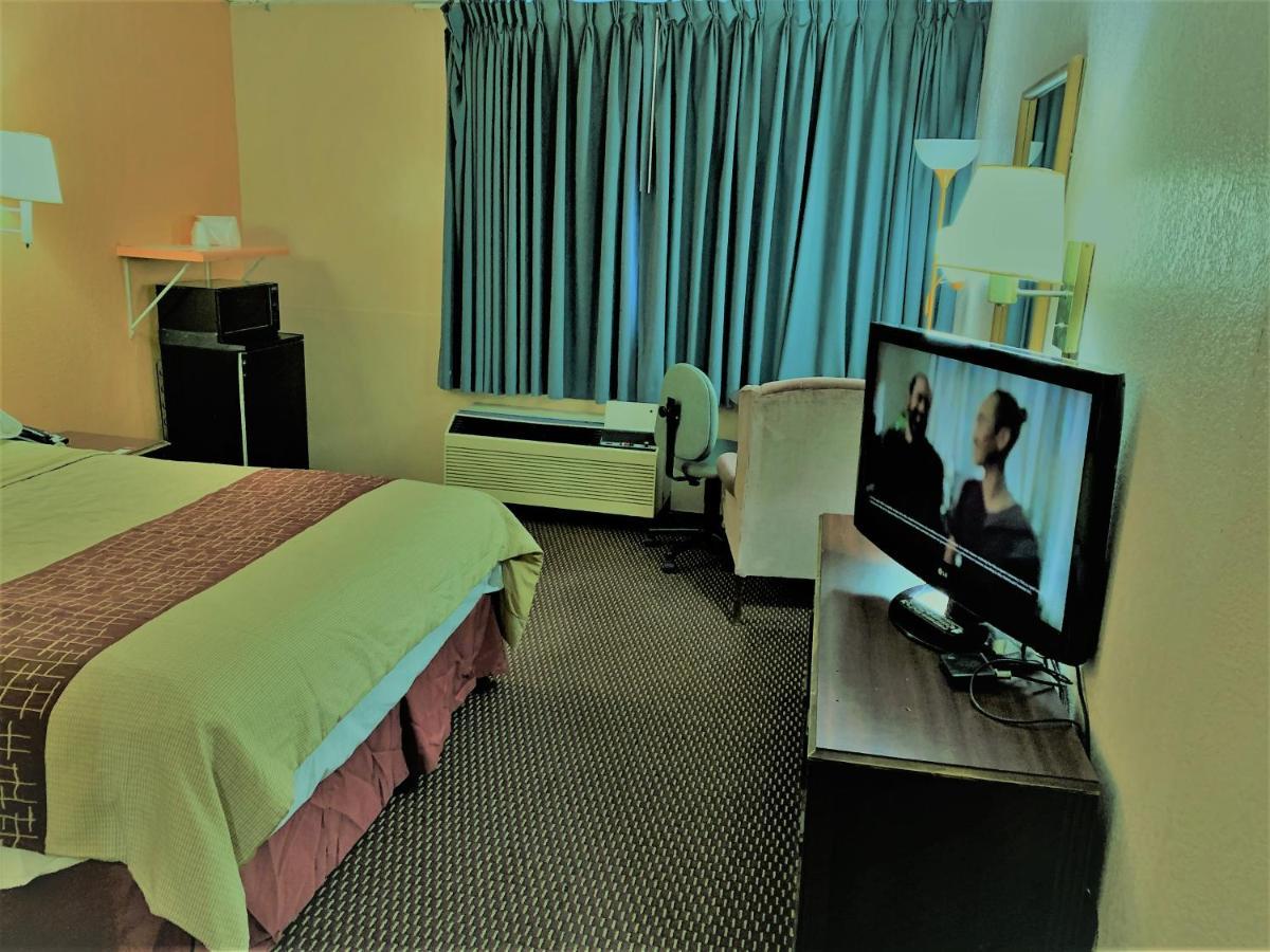 Red Carpet Inn & Suites Lima -Listing Partner Eksteriør bilde