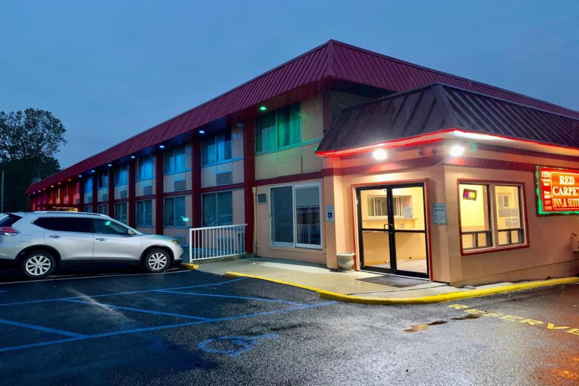 Red Carpet Inn & Suites Lima -Listing Partner Eksteriør bilde