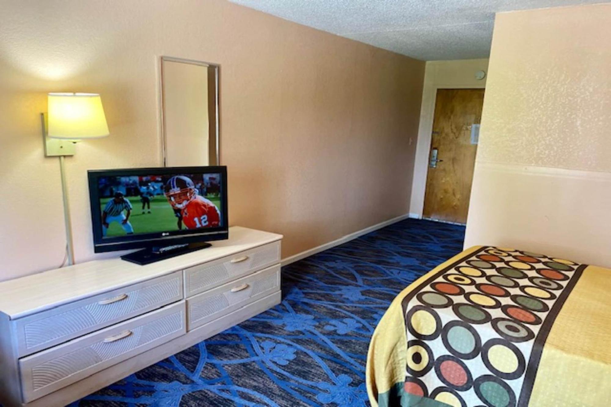 Red Carpet Inn & Suites Lima -Listing Partner Eksteriør bilde