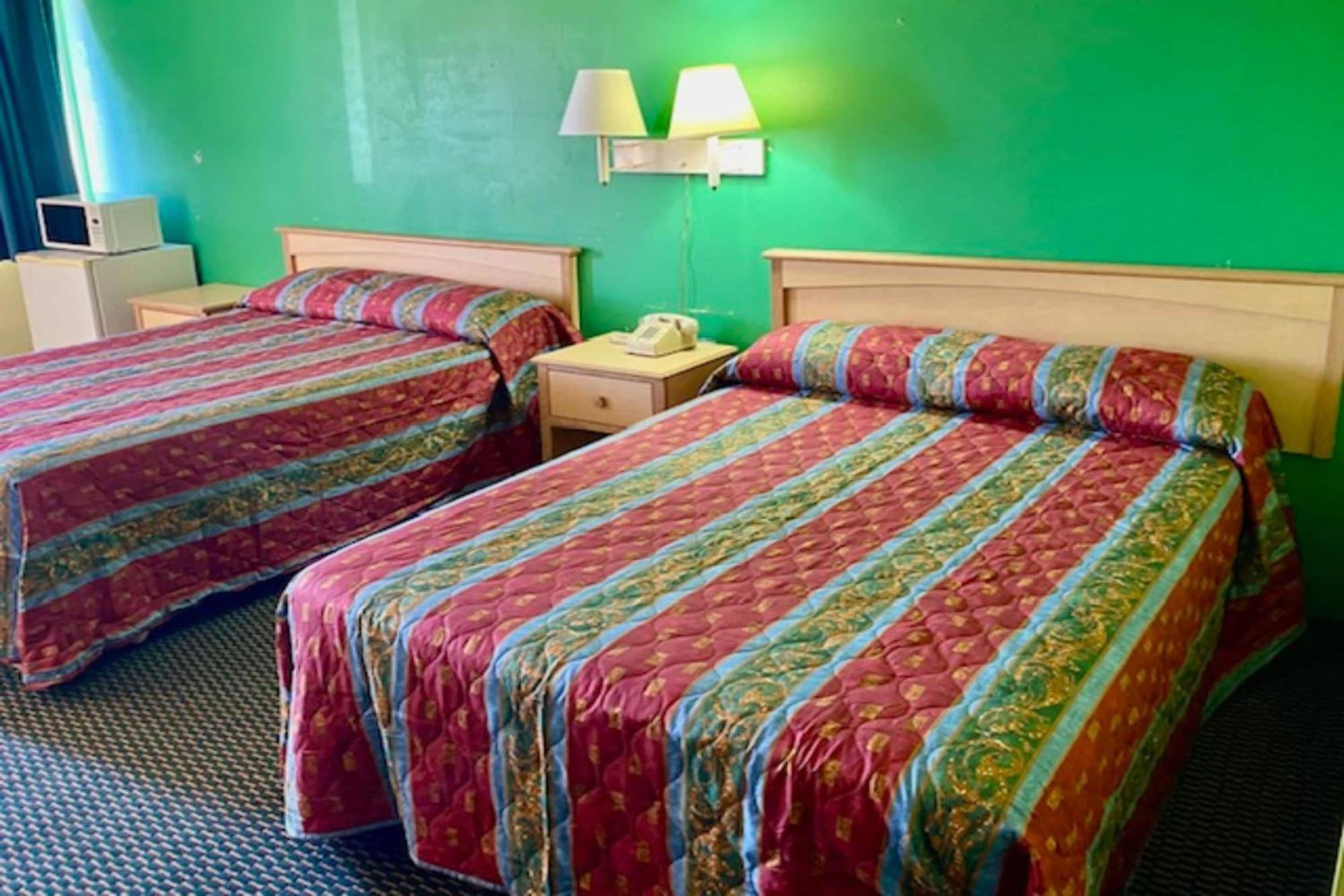 Red Carpet Inn & Suites Lima -Listing Partner Eksteriør bilde