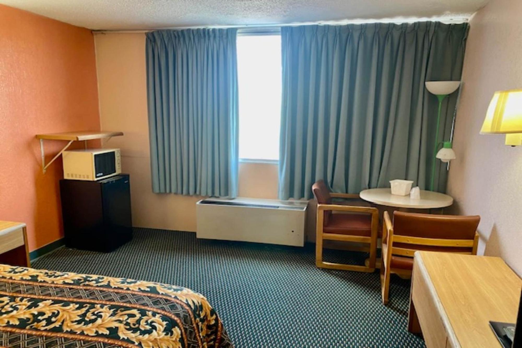 Red Carpet Inn & Suites Lima -Listing Partner Eksteriør bilde