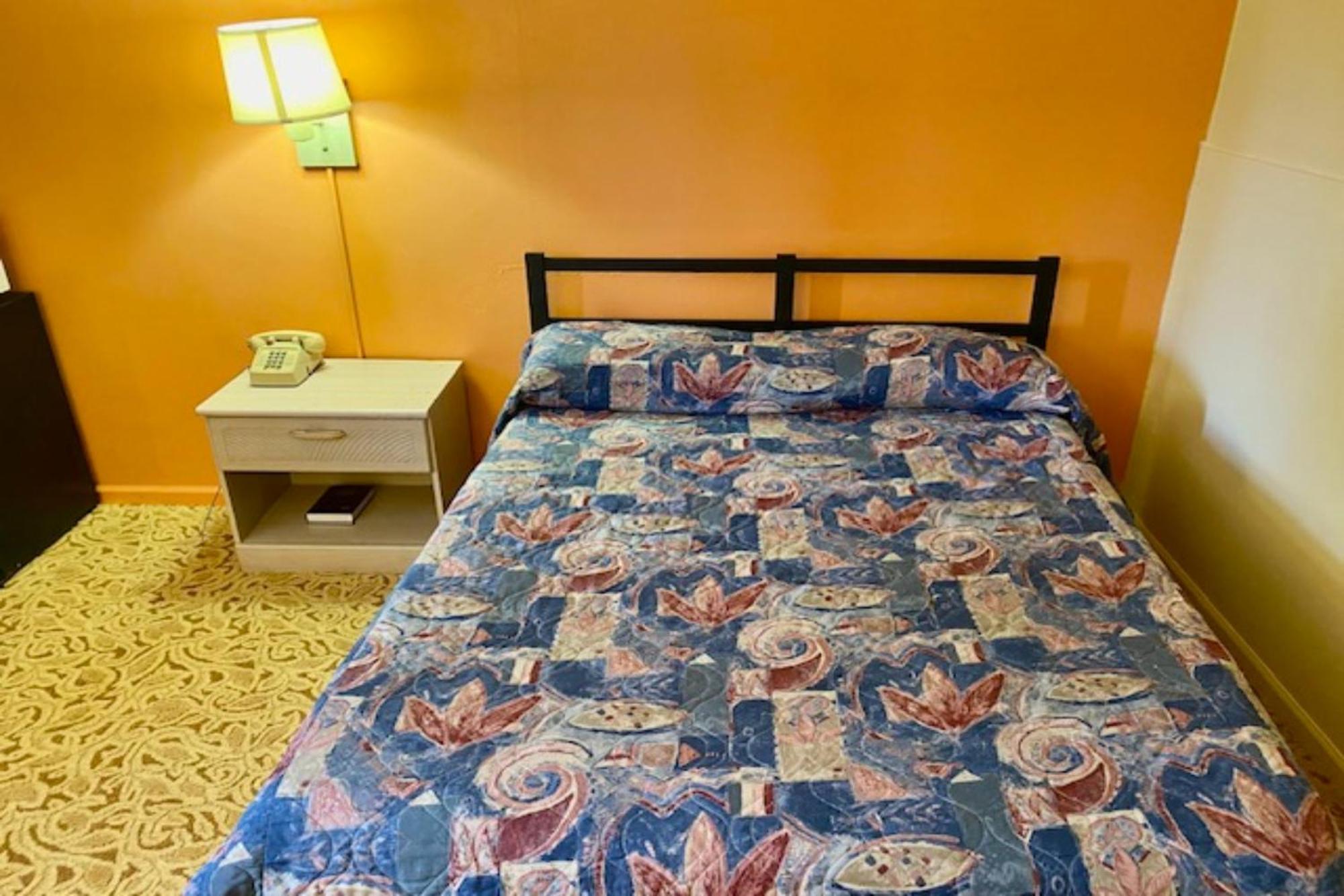 Red Carpet Inn & Suites Lima -Listing Partner Eksteriør bilde