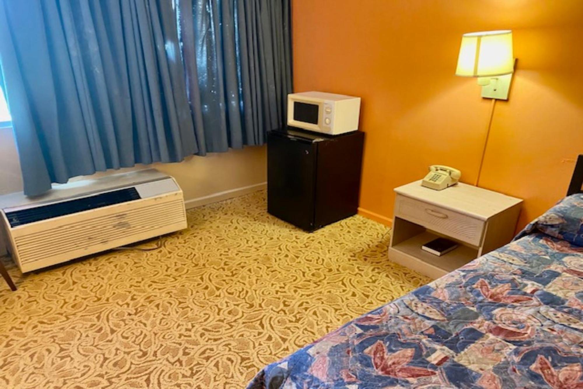 Red Carpet Inn & Suites Lima -Listing Partner Eksteriør bilde