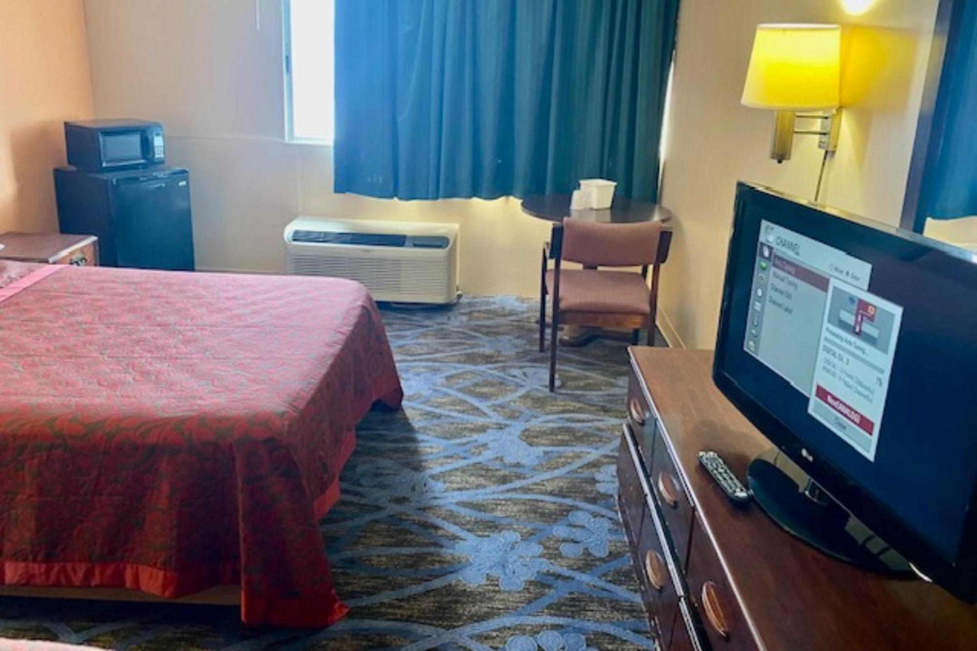 Red Carpet Inn & Suites Lima -Listing Partner Eksteriør bilde