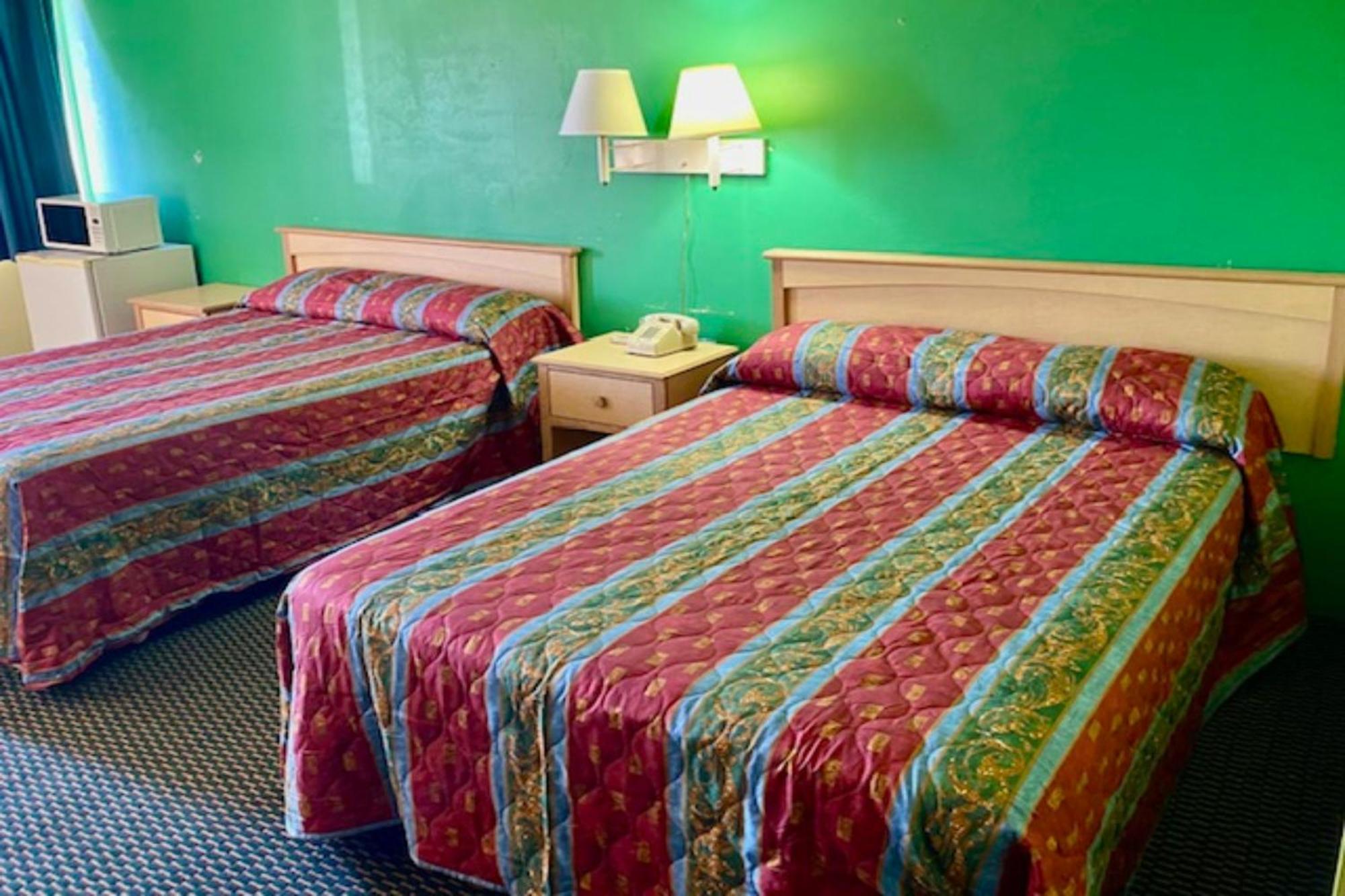 Red Carpet Inn & Suites Lima -Listing Partner Eksteriør bilde