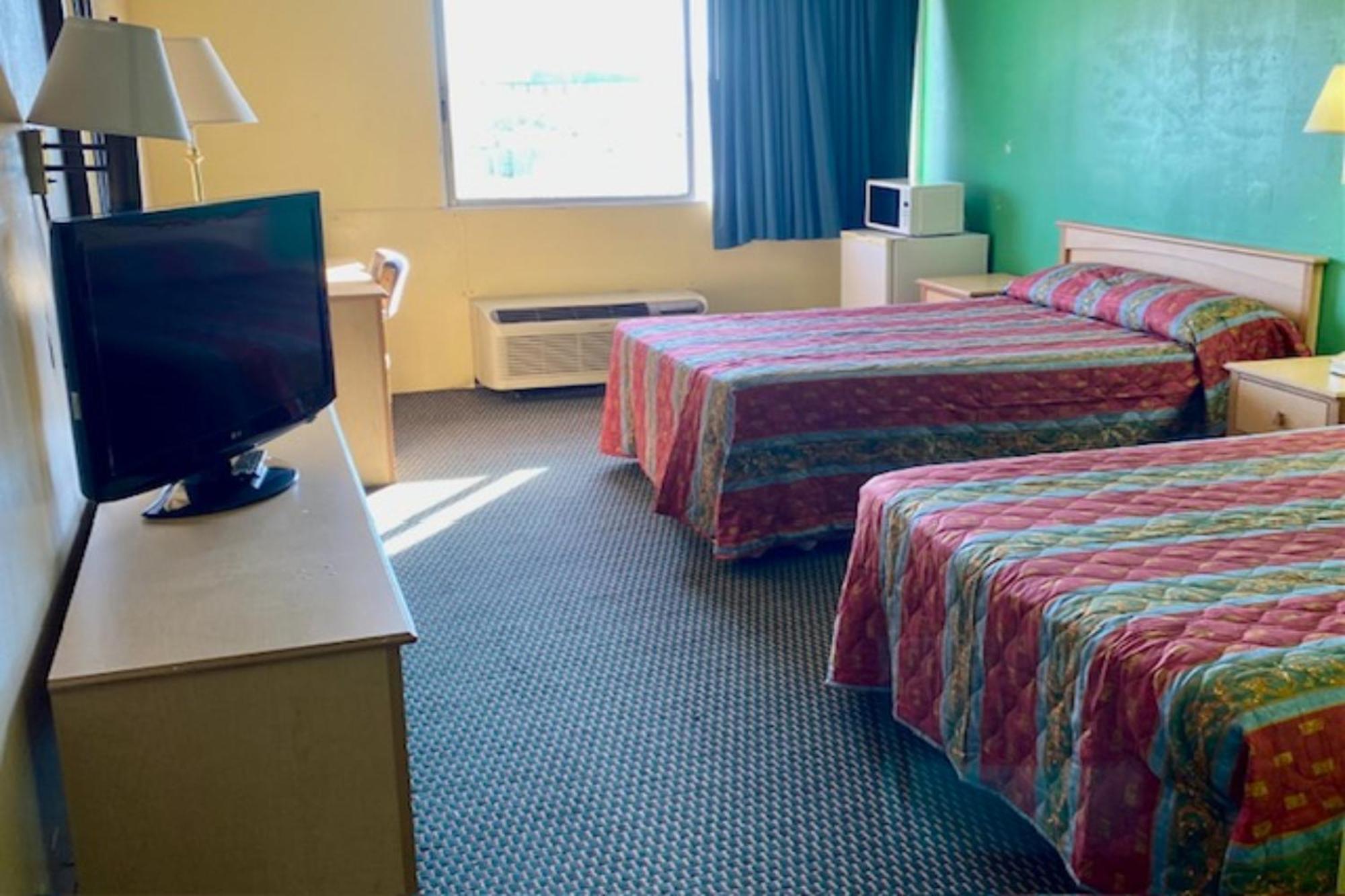 Red Carpet Inn & Suites Lima -Listing Partner Eksteriør bilde